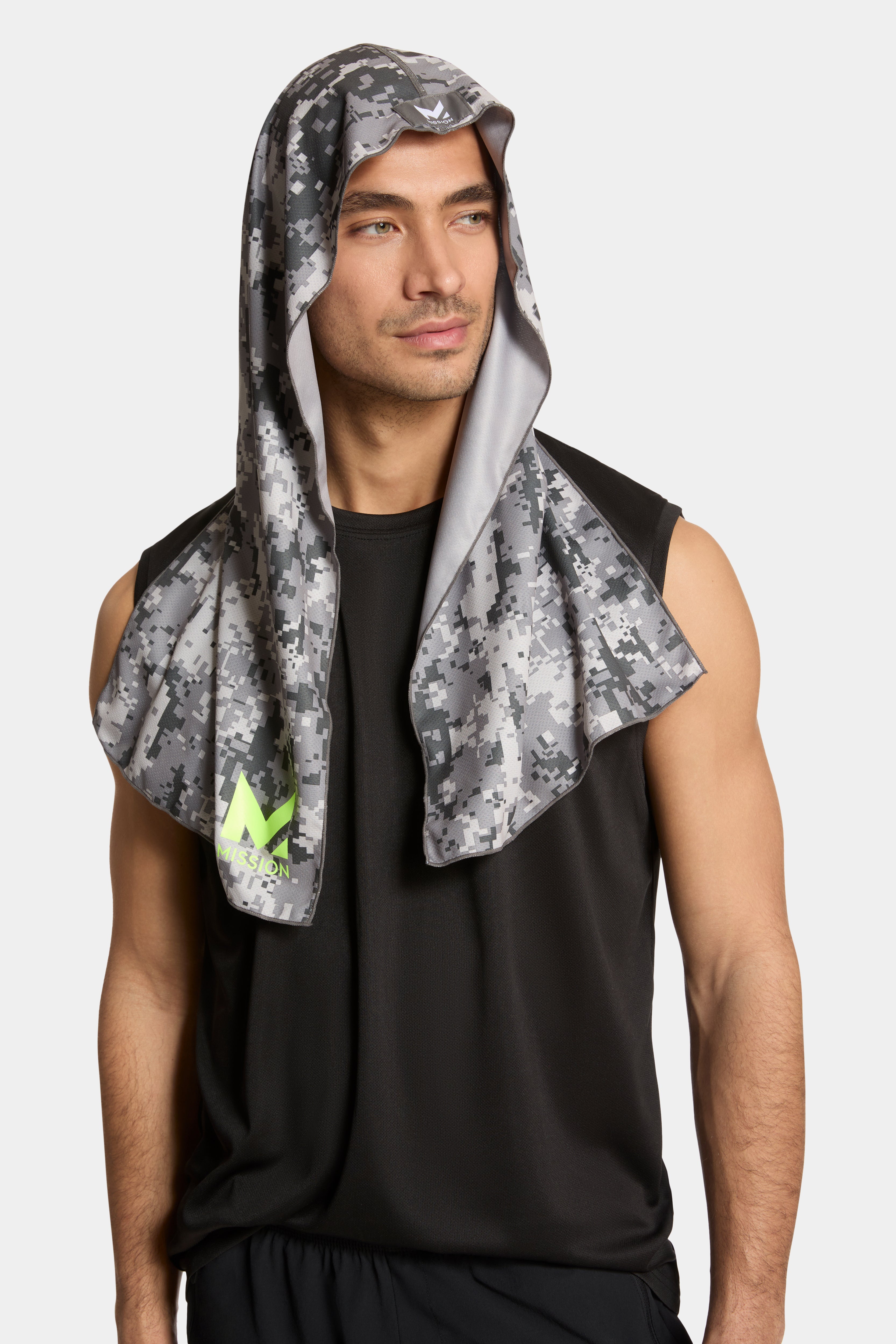 フーディータオル - UPF50で紫外線も防げる、汗をかいてもサラッと