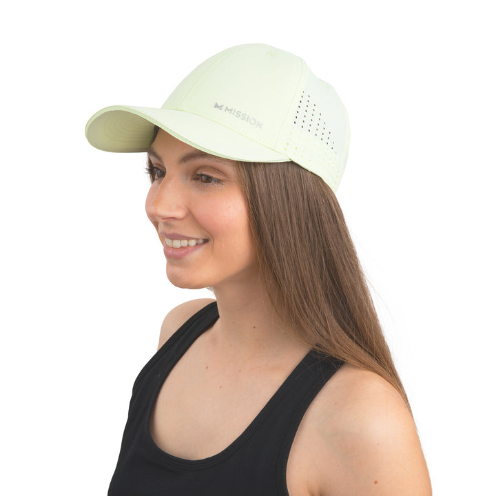 ベンチレーションパフォーマンスハット - 汗をかいてもサラッとドライ、運動後の汗冷えを防ぐ通気性抜群の吸汗速乾キャップ